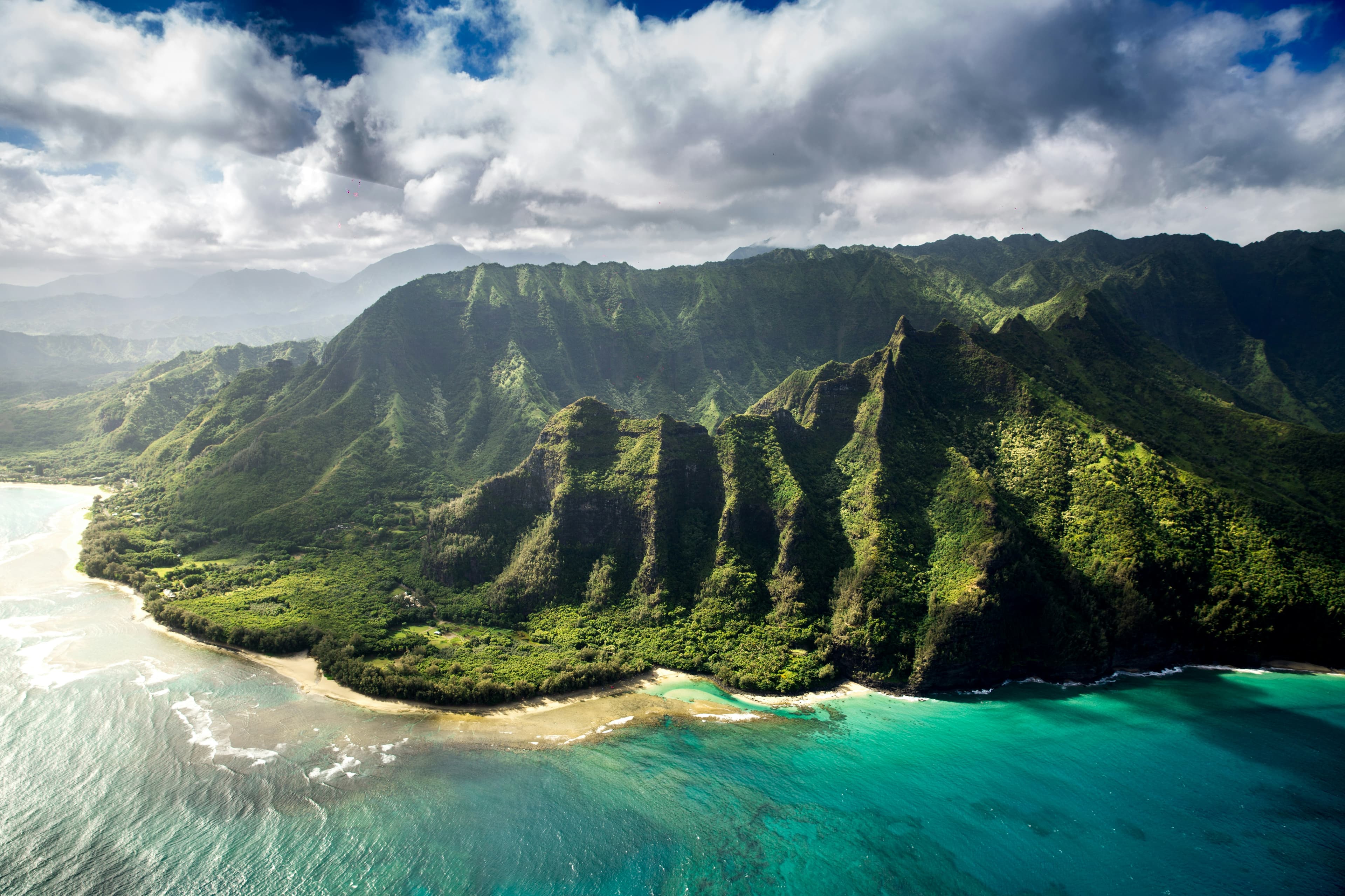 The green Na Pali coastline of Kauai, Hawaii